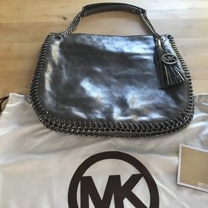 MICHAEL KORS DESIGNER  LEATHER BAG/NEW REASONABLE OFFERS ACCEPTED